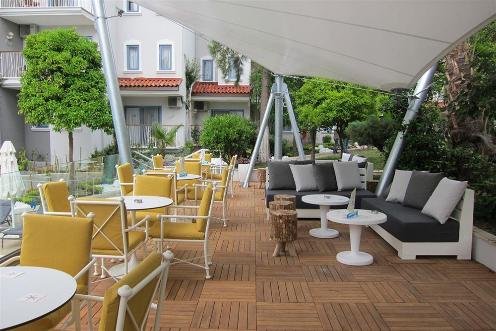 Paloma Marina Suites - Adult Only 쿠사다시 외부 사진