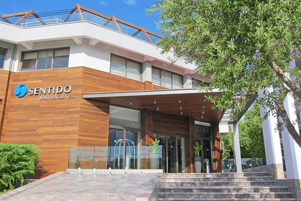 Paloma Marina Suites - Adult Only 쿠사다시 외부 사진