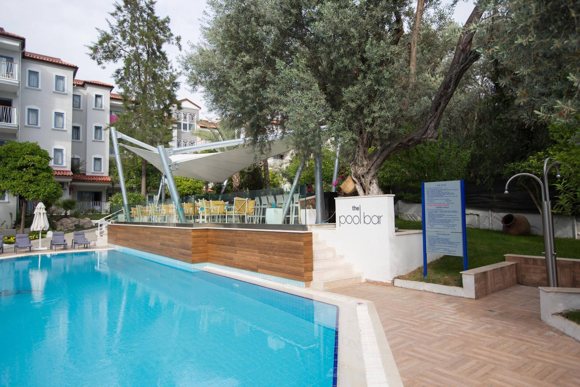 Paloma Marina Suites - Adult Only 쿠사다시 외부 사진