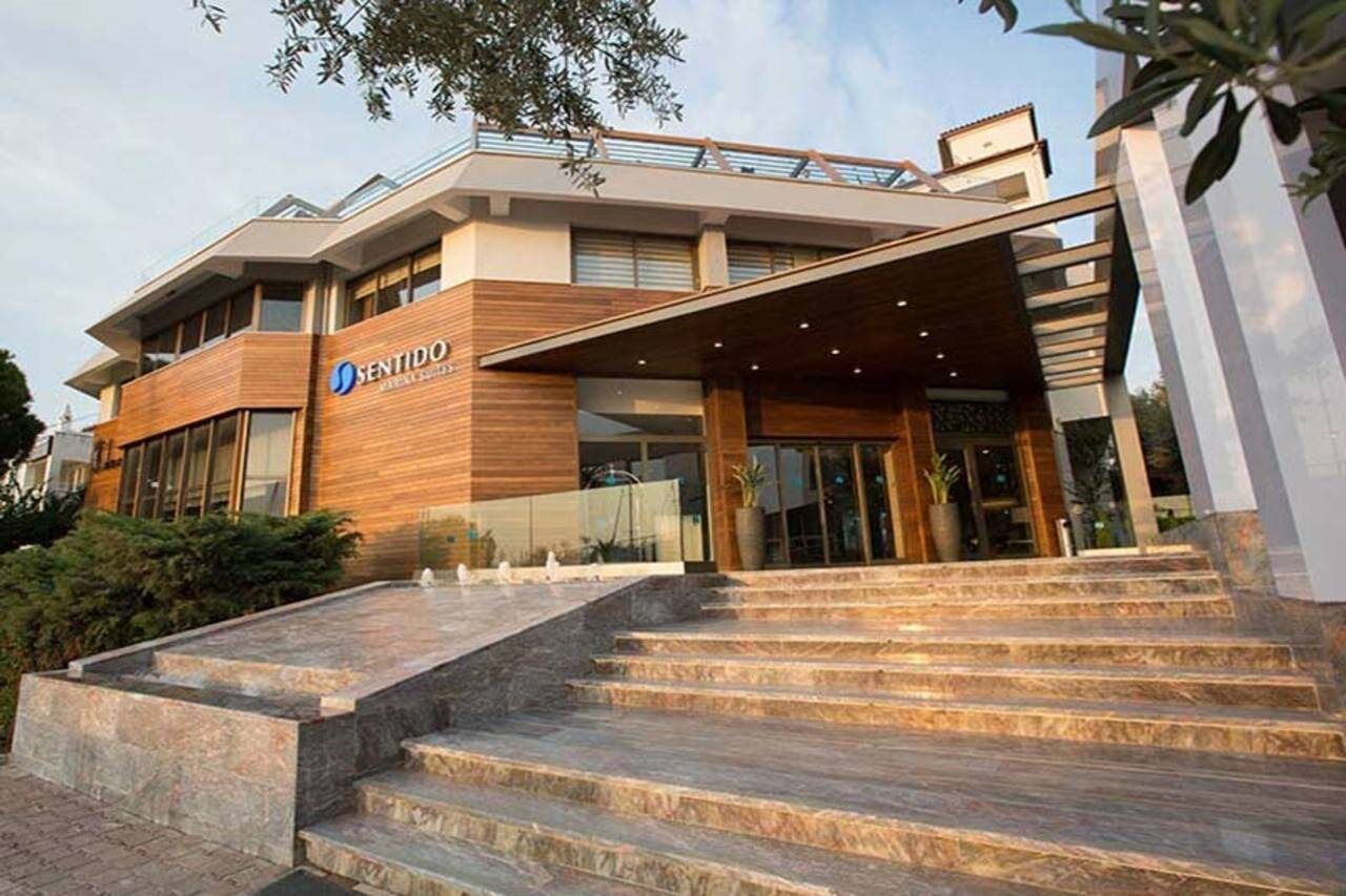 Paloma Marina Suites - Adult Only 쿠사다시 외부 사진