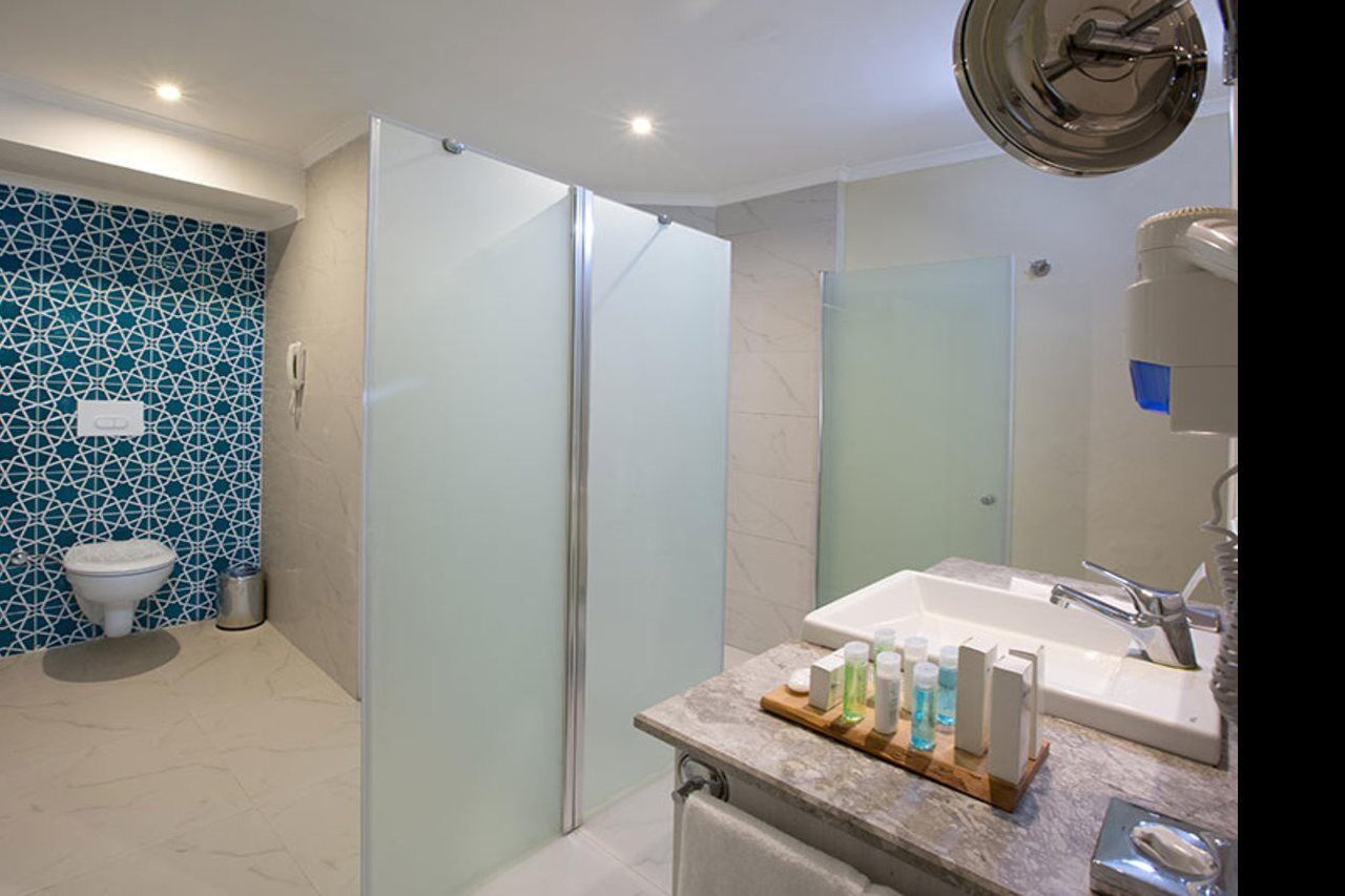 Paloma Marina Suites - Adult Only 쿠사다시 외부 사진